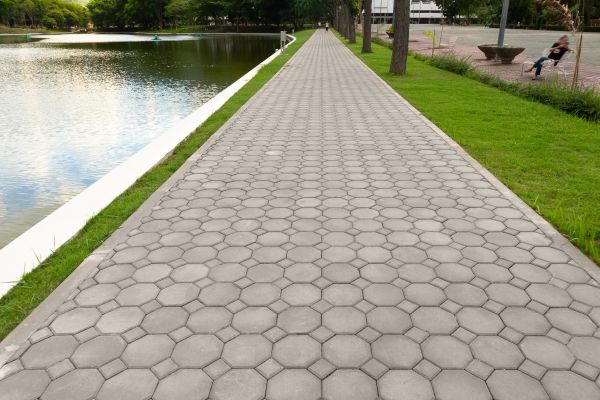 Cost of Pathway Pavers Installation in Woodinville