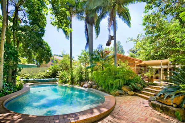 Cost of Pool Patio Paving in Woodinville